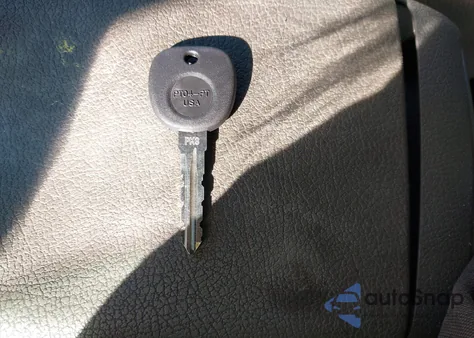 2004 Pontiac Grand Prix Gt2 из США, поврежденный, VIN 2G2WS522941374833